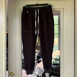 Figs Joggers Scrubs - Medium Petite